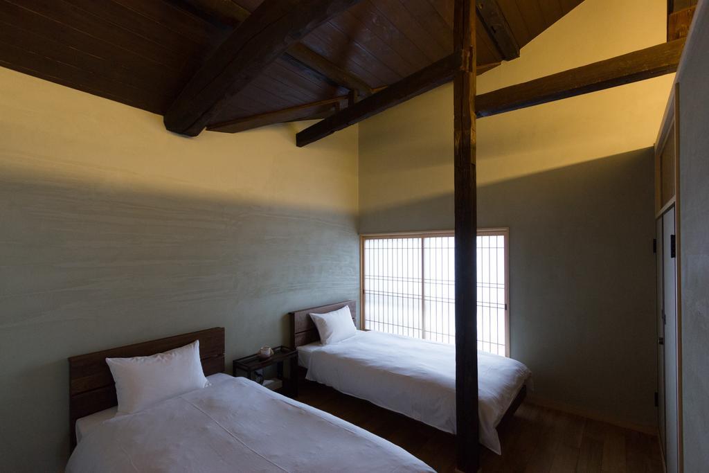 Tsukikusa An Machiya House Киото Стая снимка